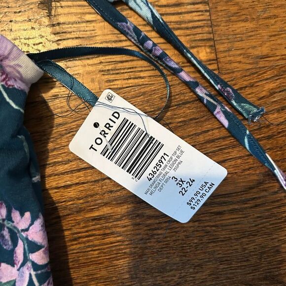 New Torrid Blouse - Picture 2 of 4